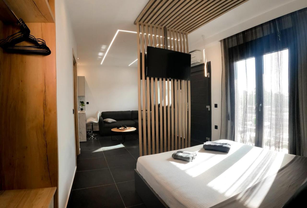 Berries Luxury Apartments Néa Moudaniá Eksteriør bilde