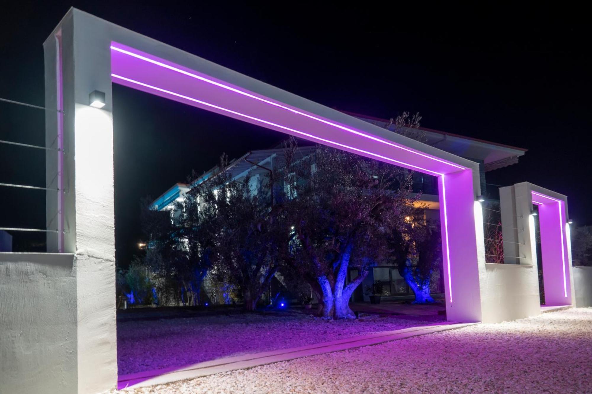 Berries Luxury Apartments Néa Moudaniá Eksteriør bilde